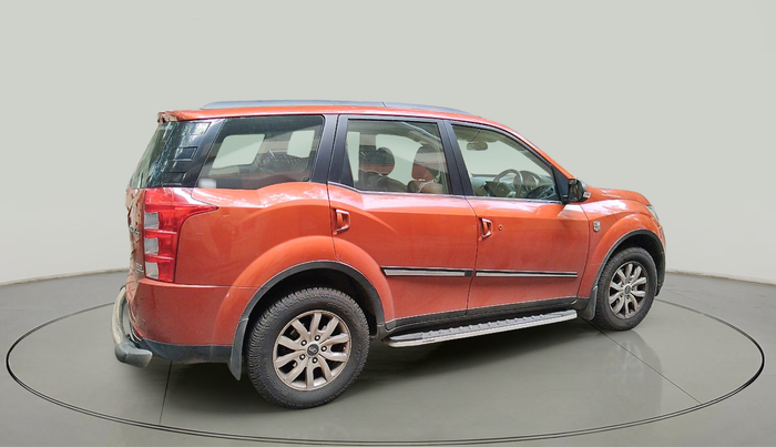2016 Mahindra XUV500 W10, Diesel, Manual, 98,338 km, exterior