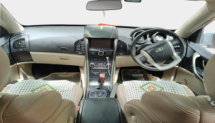 2016 Mahindra XUV500 W10, Diesel, Manual, 98,338 km, interior