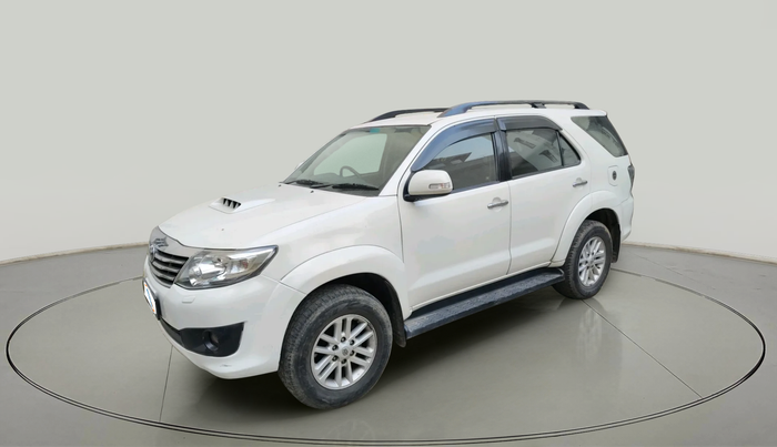 2013 Toyota Fortuner 3.0 4X2 AT, Diesel, Automatic, 1,28,966 km, exterior