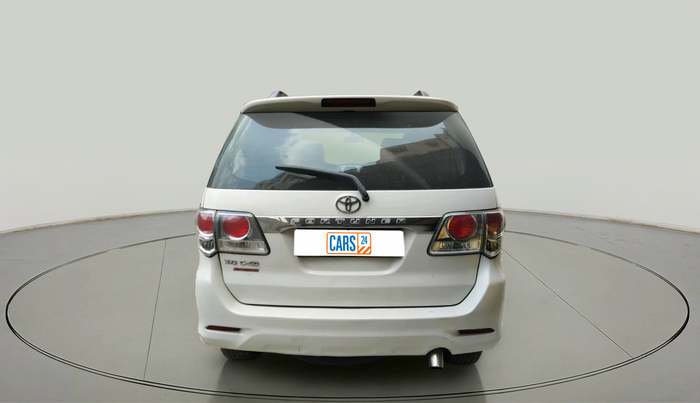 2013 Toyota Fortuner 3.0 4X2 AT, Diesel, Automatic, 1,28,966 km, exterior