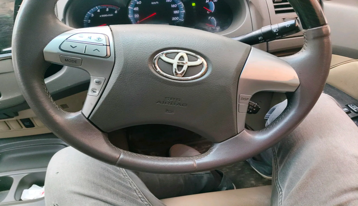 2013 Toyota Fortuner 3.0 4X2 AT, Diesel, Automatic, 1,28,966 km, interior