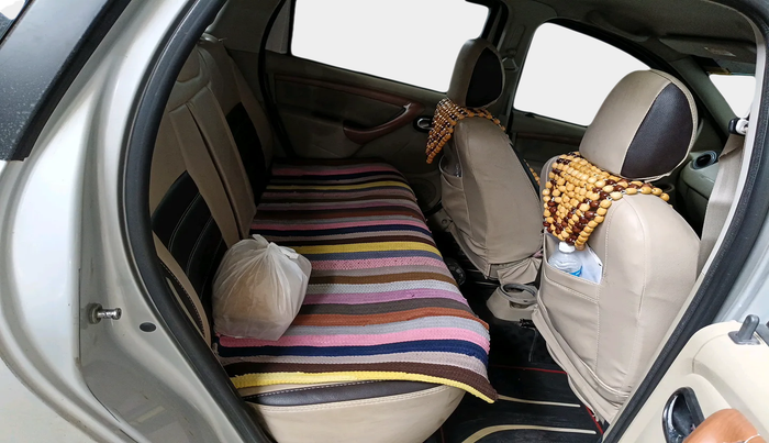 2015 Nissan Terrano XL (D), Diesel, Manual, 1,65,696 km, interior