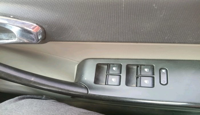 2016 Tata Tiago XZ PETROL, Petrol, Manual, 74,955 km, interior