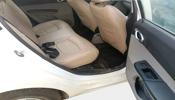 2016 Tata Tiago XZ PETROL, Petrol, Manual, 74,955 km, interior