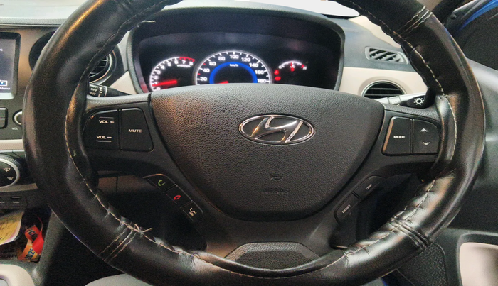 2018 Hyundai Grand i10 SPORTZ (O) AT 1.2 KAPPA VTVT, Petrol, Automatic, 32,870 km, interior