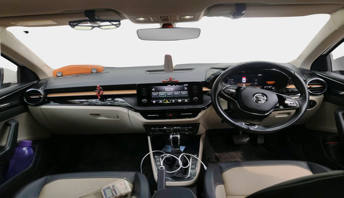 2022 Skoda SLAVIA STYLE 1.0L TSI AT, Petrol, Automatic, 50,649 km, interior