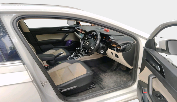 2022 Skoda SLAVIA STYLE 1.0L TSI AT, Petrol, Automatic, 50,649 km, interior