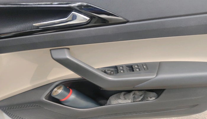 2022 Skoda SLAVIA STYLE 1.0L TSI AT, Petrol, Automatic, 50,649 km, interior