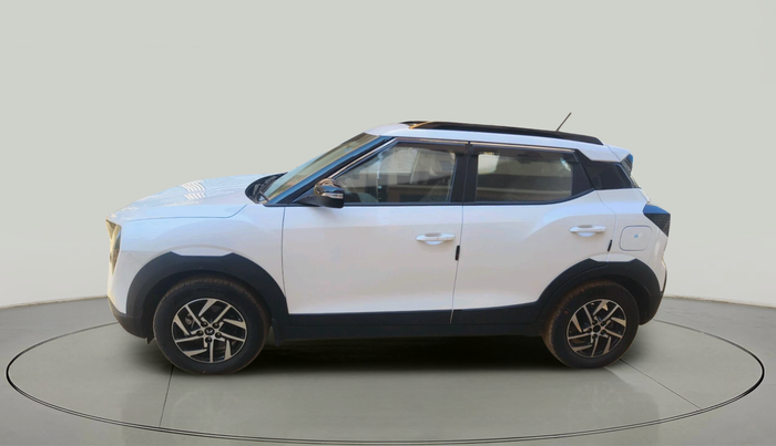 2024 Mahindra XUV 3XO AX5L 1.2 TGDi, Petrol, Manual, 5,531 km, exterior