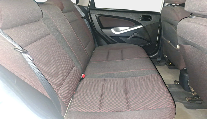 2012 Ford Figo TITANIUM 1.4 DIESEL, Diesel, Manual, 65,104 km, interior