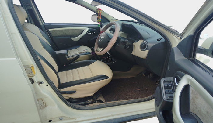 2014 Renault Duster 85 PS RXL DIESEL, Diesel, Manual, 1,06,000 km, interior