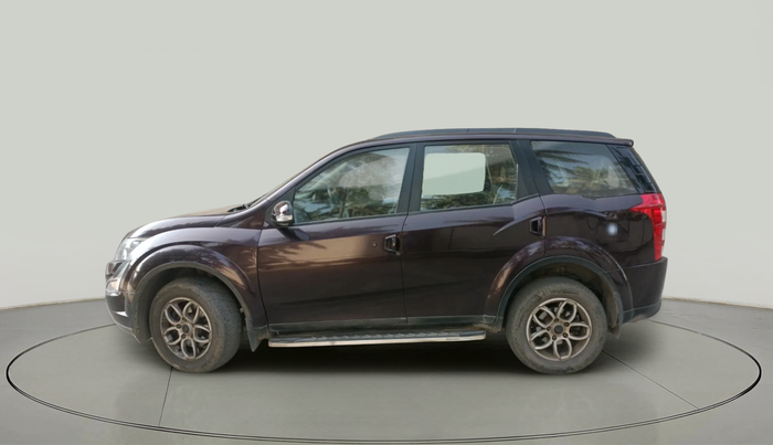 2018 Mahindra XUV500 W6, Diesel, Manual, 35,057 km, exterior