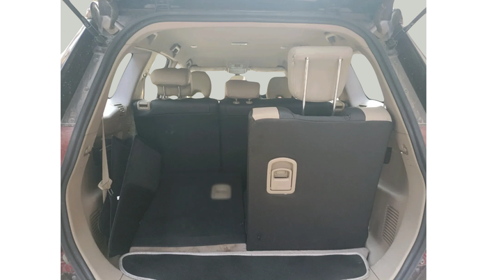 2018 Mahindra XUV500 W6, Diesel, Manual, 35,057 km, exterior