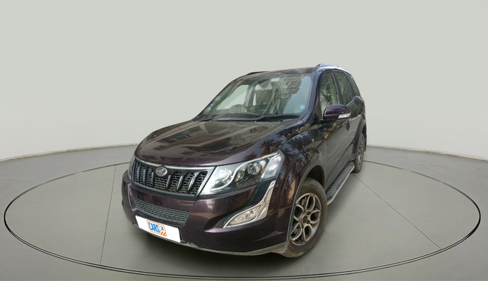 2018 Mahindra XUV500 W6, Diesel, Manual, 35,057 km, exterior