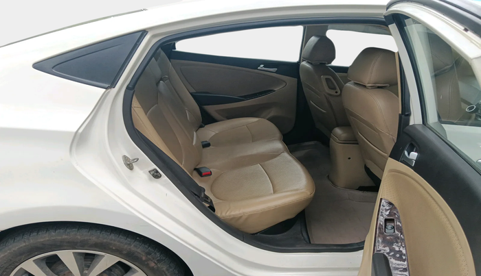 2015 Hyundai Verna FLUIDIC 4S 1.6 VTVT SX, Petrol, Manual, 83,258 km, interior