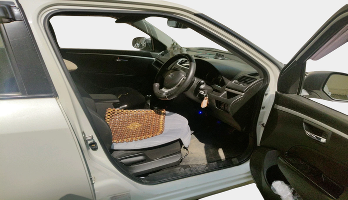 2016 Maruti Swift VXI, Petrol, Manual, 91,993 km, interior