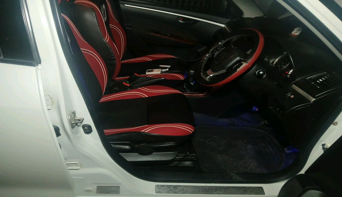 2017 Maruti Swift ZXI, Petrol, Manual, 1,28,256 km, interior