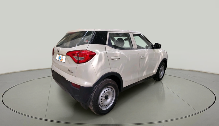 2023 Mahindra XUV300 W4 1.2 PETROL, Petrol, Manual, 6,116 km, exterior