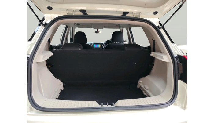 2023 Mahindra XUV300 W4 1.2 PETROL, Petrol, Manual, 6,116 km, exterior