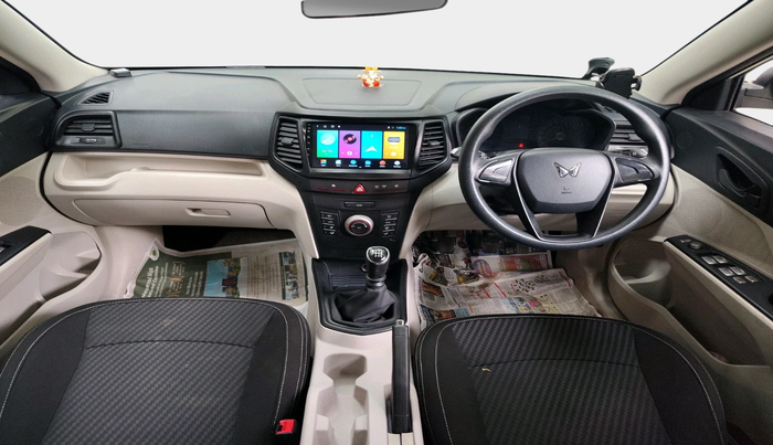 2023 Mahindra XUV300 W4 1.2 PETROL, Petrol, Manual, 6,116 km, interior