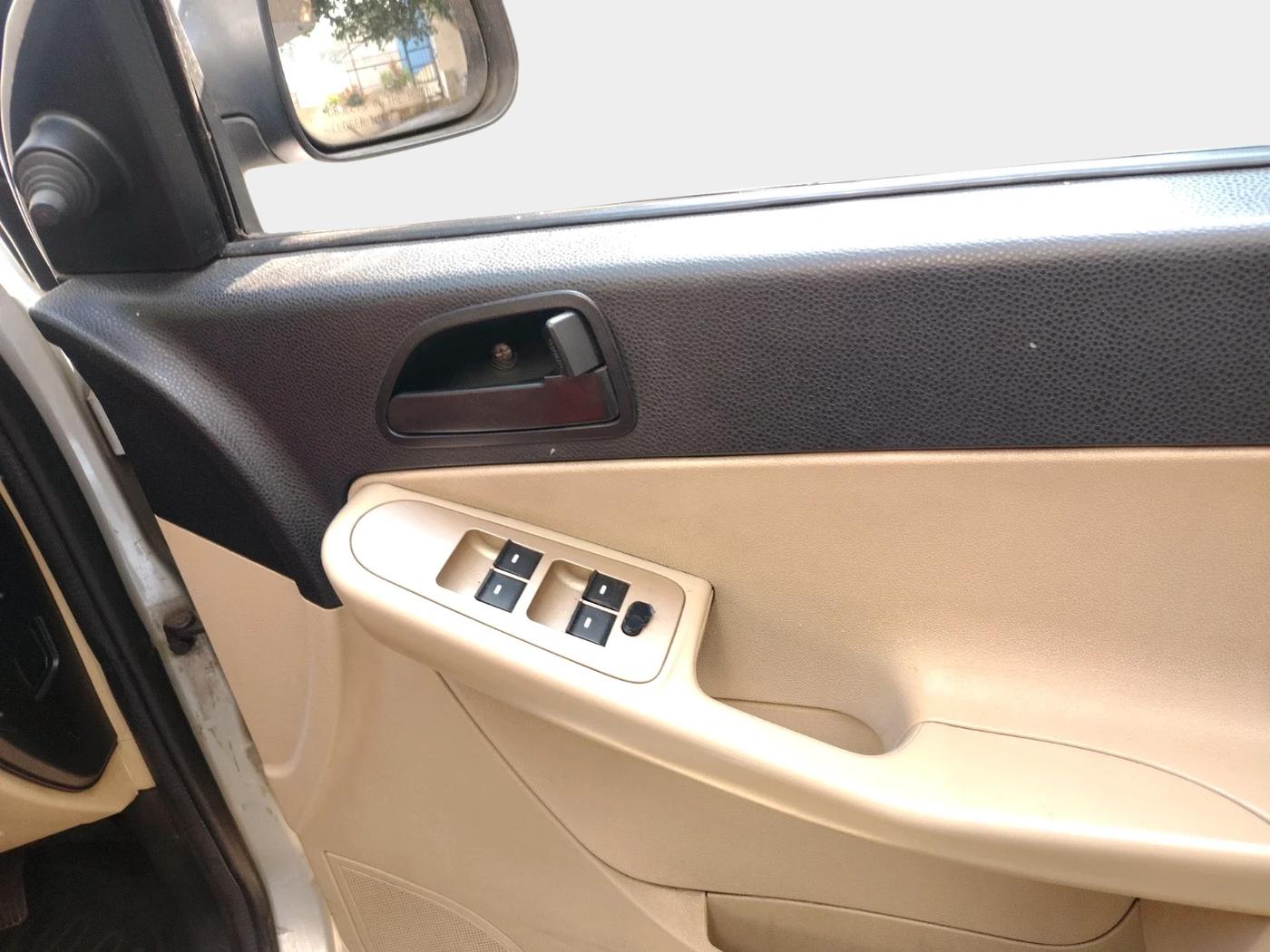 2012 Tata Manza AQUA QUADRAJET, Diesel, Manual, 69,585 km, interior