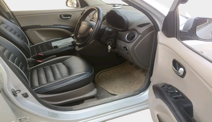 2012 Hyundai i10 SPORTZ 1.2, Petrol, Manual, 61,638 km, interior