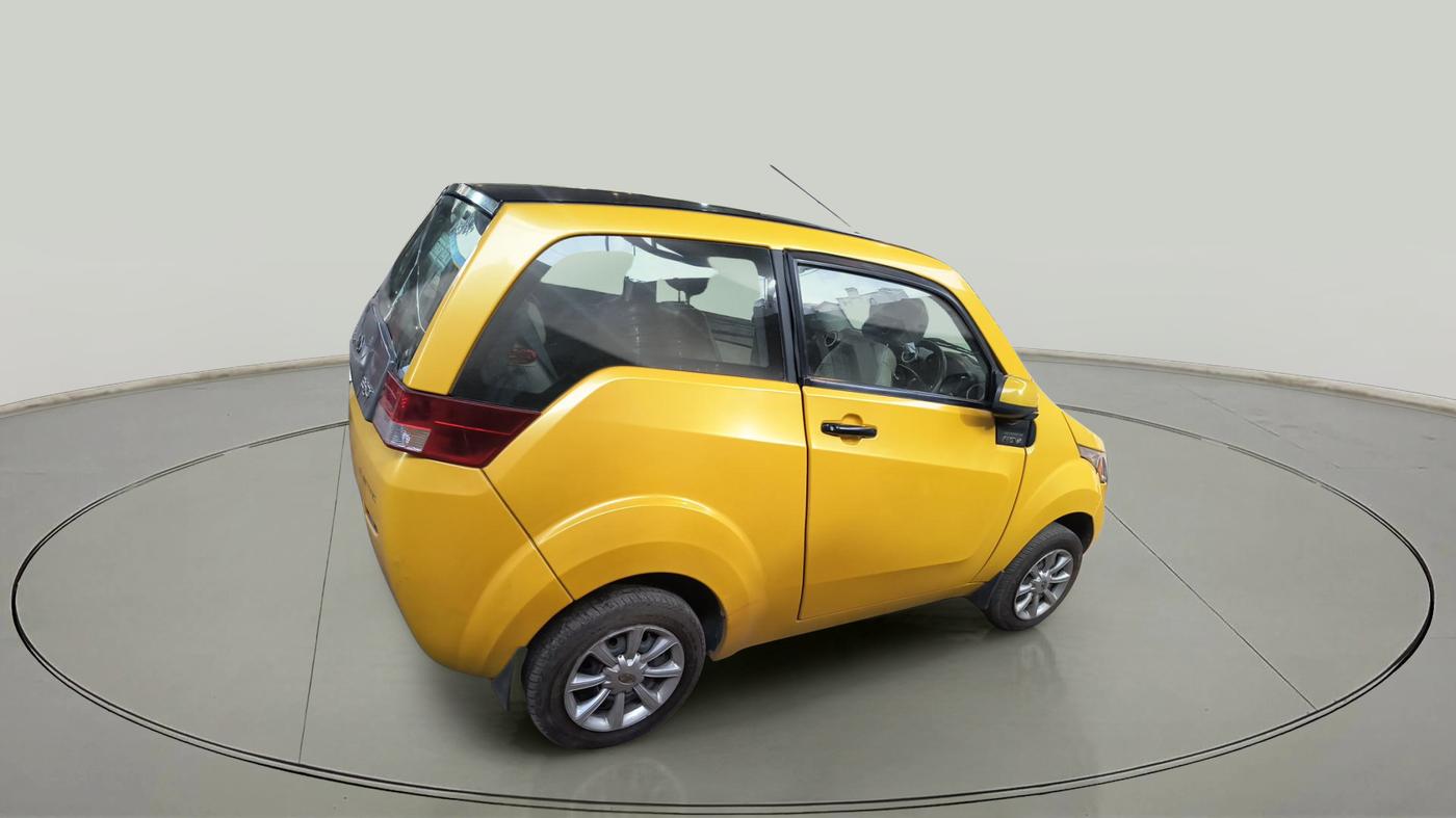 2015 Mahindra E2O T2, Electric, Automatic, 25,000 km, exterior