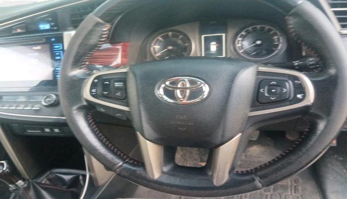 2017 Toyota Innova Crysta TOURING SPORT DIESEL MT, Diesel, Manual, 2,06,336 km, interior