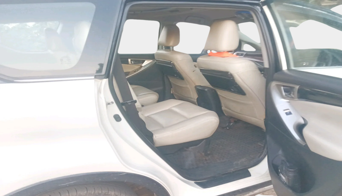 2017 Toyota Innova Crysta TOURING SPORT DIESEL MT, Diesel, Manual, 2,06,336 km, interior
