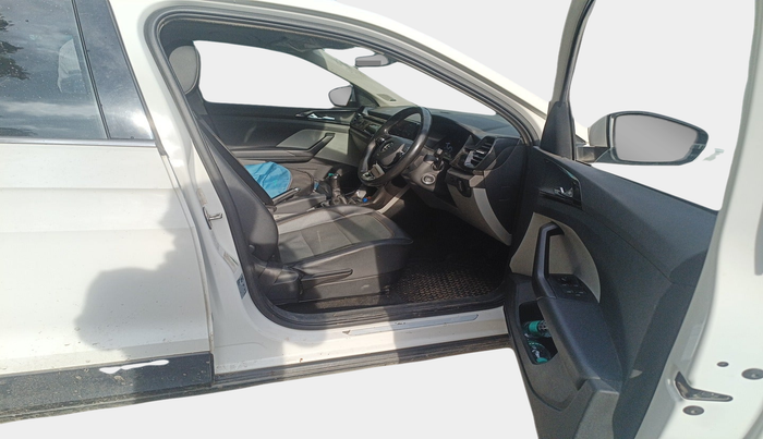 2022 Skoda KUSHAQ STYLE 1.5L TSI MT, Petrol, Manual, 70,869 km, interior