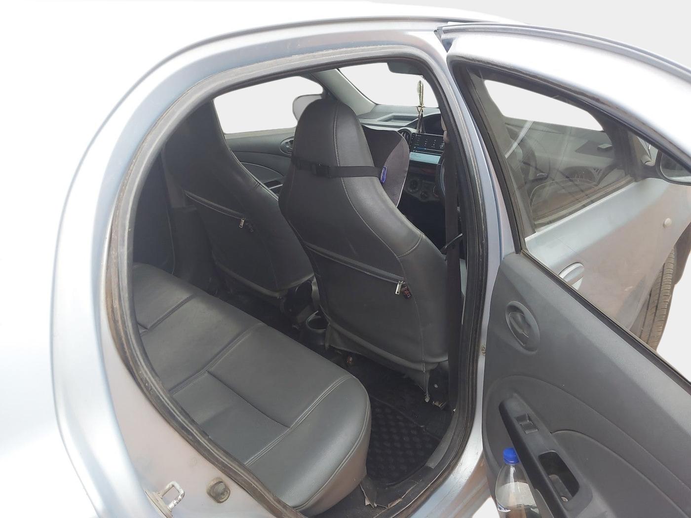 2012 Toyota Etios Liva GD, Diesel, Manual, 1,84,577 km, interior