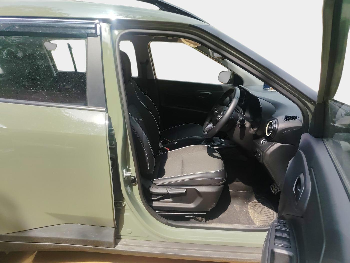 2024 Hyundai EXTER SX(O) CONNECT 1.2 AMT, Petrol, Automatic, 2,020 km, interior