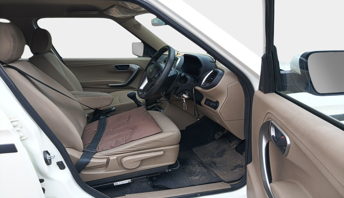 2023 Mahindra BOLERO NEO N10 R, Diesel, Manual, 54,669 km, interior