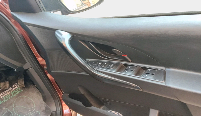 2018 Mahindra XUV500 W5, Diesel, Manual, 9,385 km, interior