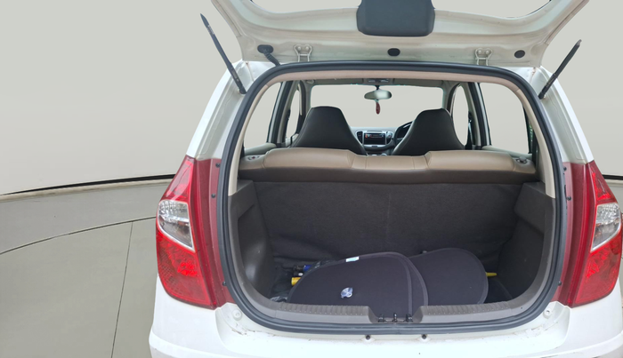 2013 Hyundai i10 ERA 1.1, Petrol, Manual, 1,37,916 km, exterior
