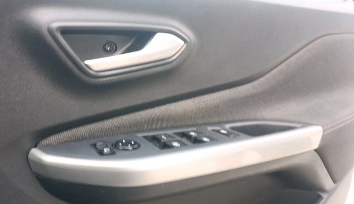 2022 Nissan MAGNITE XV PREMIUM TURBO (O), Petrol, Manual, 57,106 km, interior