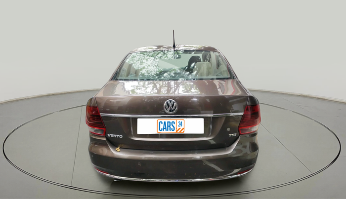 2015 Volkswagen Vento HIGHLINE 1.2 TSI AT, Petrol, Automatic, 55,756 km, exterior