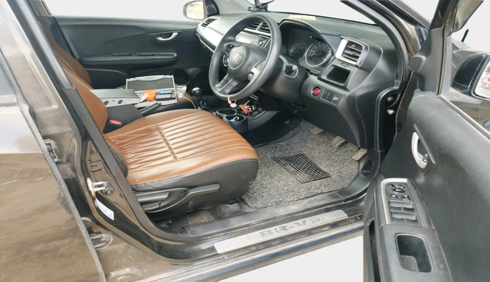 2016 Honda BR-V 1.5L I- DTEC V, Diesel, Manual, 1,07,632 km, interior