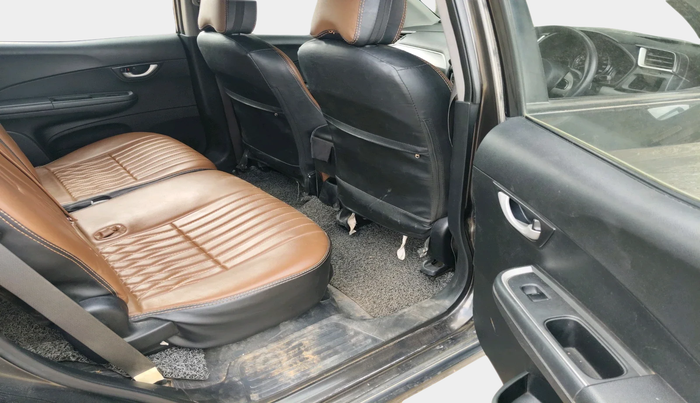 2016 Honda BR-V 1.5L I- DTEC V, Diesel, Manual, 1,07,632 km, interior