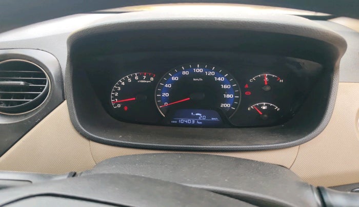 2014 Hyundai Xcent BASE 1.2, Petrol, Manual, 1,04,031 km, interior