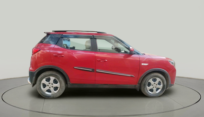 2021 Mahindra XUV300 W6 1.2 PETROL AMT, Petrol, Automatic, 17,563 km, exterior