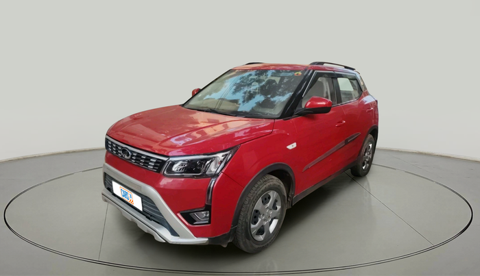 2021 Mahindra XUV300 W6 1.2 PETROL AMT, Petrol, Automatic, 17,563 km, exterior