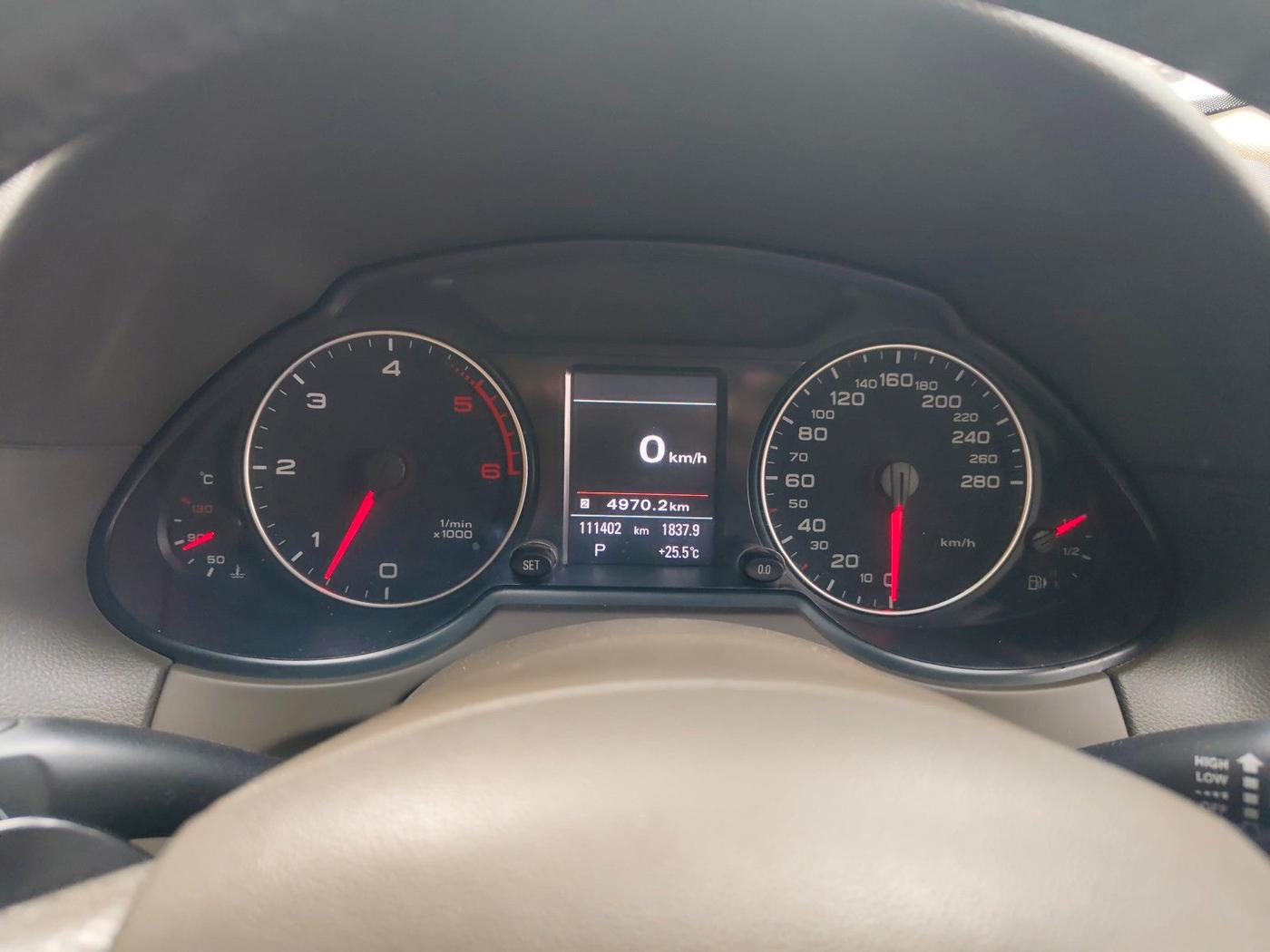 2011 Audi Q5 3.0 TDI QUATTRO, Diesel, Automatic, 1,11,452 km, interior