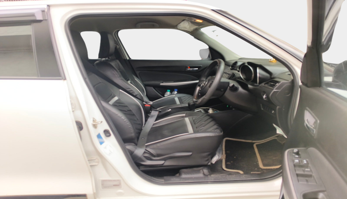 2022 Maruti Swift ZXI AMT, Petrol, Automatic, 28,044 km, interior