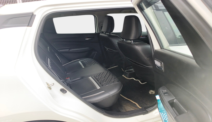 2022 Maruti Swift ZXI AMT, Petrol, Automatic, 28,044 km, interior