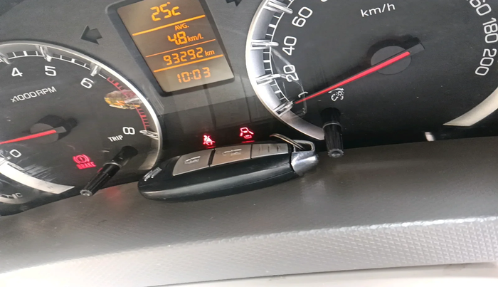 2016 Maruti Ertiga ZXI, Petrol, Manual, 93,292 km, interior