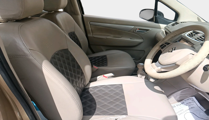 2016 Maruti Ertiga ZXI, Petrol, Manual, 93,292 km, interior