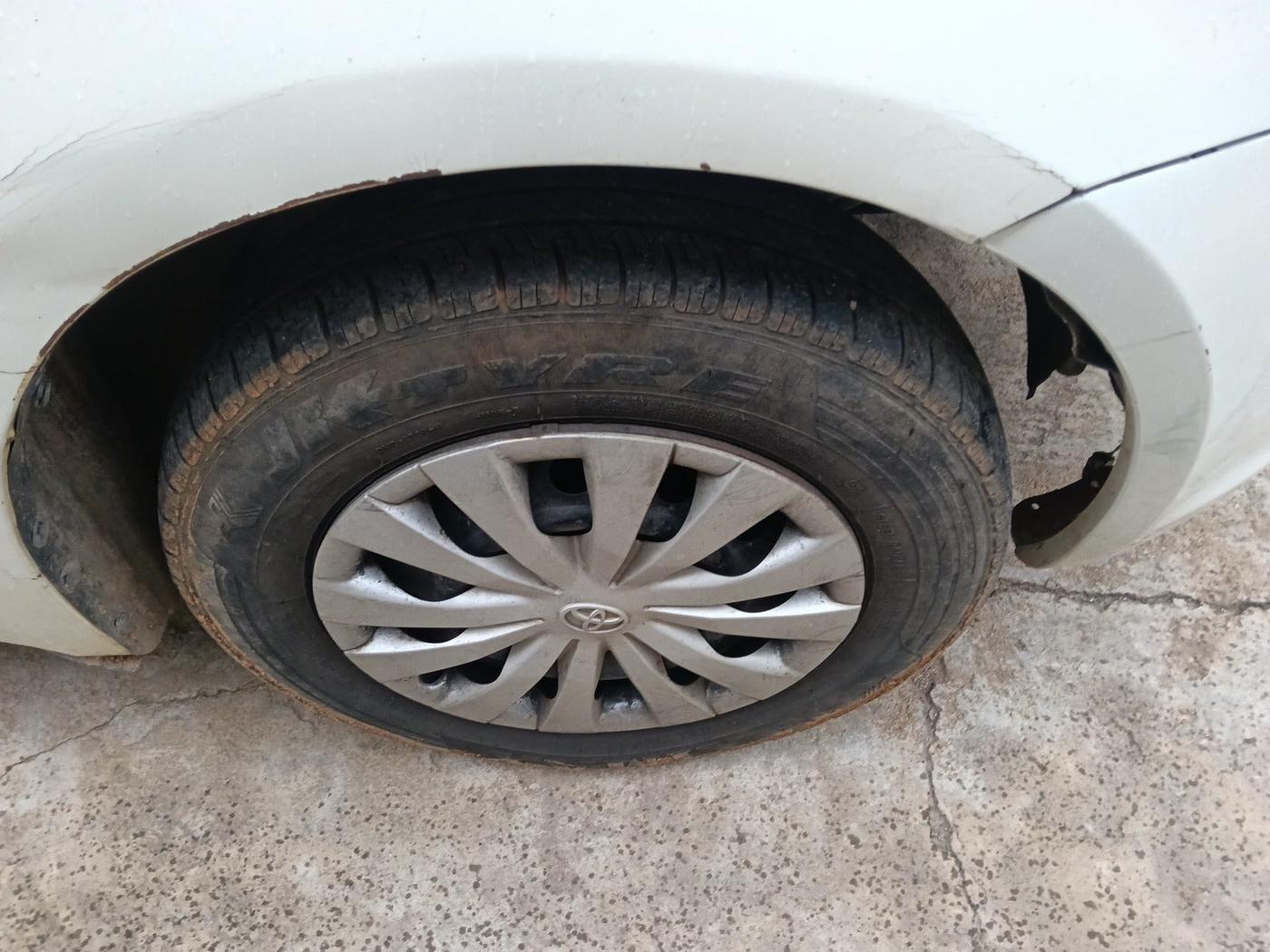2010 Maruti Swift Dzire VDI, Diesel, Manual, 1,75,757 km, tyre