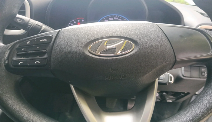 2019 Hyundai VENUE S 1.2, Petrol, Manual, 61,346 km, interior