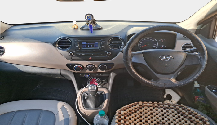 2014 Hyundai Grand i10 SPORTZ 1.2 KAPPA VTVT, Petrol, Manual, 56,000 km, interior